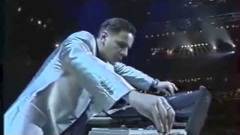 Laurent Garnier - Acid Eiffel (Victoire de la musique 98)