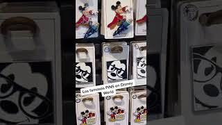 Haz escuchado de los famosos pins en Disney ?? #DisneyCREATOR #Disney #viaje #fyp #aprendeentiktok