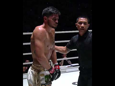 Ricardo Bravo and Oliver Hansen were throwing HEAT in this insane Muay Thai banger! 😤