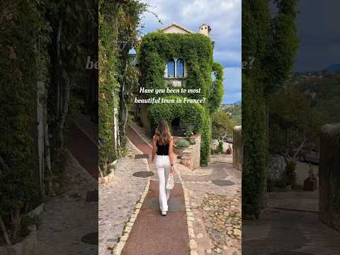 π«π·Beautiful small town in France