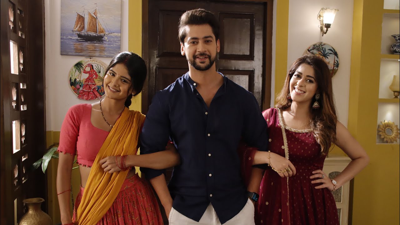 Gehna aur Alia ke beech phasa Aayushman🤷🏼‍♂️|| Paras Arora