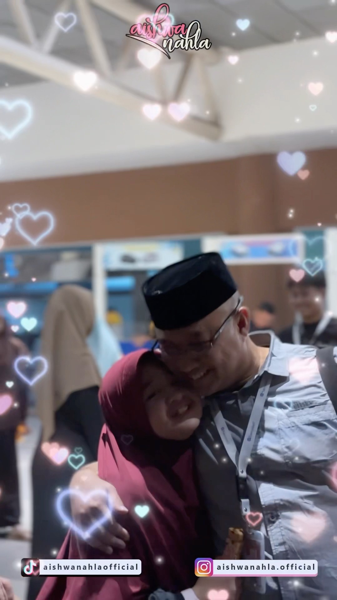 PELUKAN HANGAT BUAT ABI ? #sholawat #aishwanahlasholawat #aishwanahla