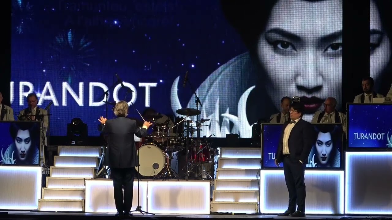 CONCERT D'ANY NOU  amb Adrià Mas I la orquestra Selvatana  org.Agrupació Sardanista de Navàs 1-1-26