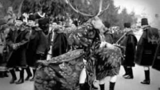 Miniatura de vídeo de "Jocul caprei / Goat ritual dance"