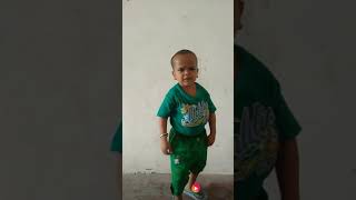 Chote bache ka dance