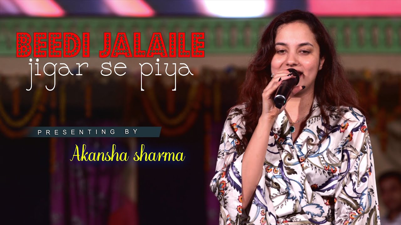 Bollywood Playback Singer Aakanksha Sharma Live Singing       
