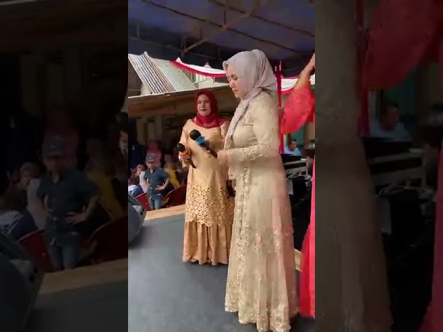 LAGU BATAK / SAPALA NAUNG HUPILLIT / DINA, IDAR, MARITO, JANNAH P PERKAWINAN ILDA HSB + HENRI TAUPIK class=