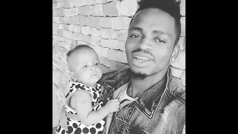 Diamond platnumz singing for princess Tiffah
