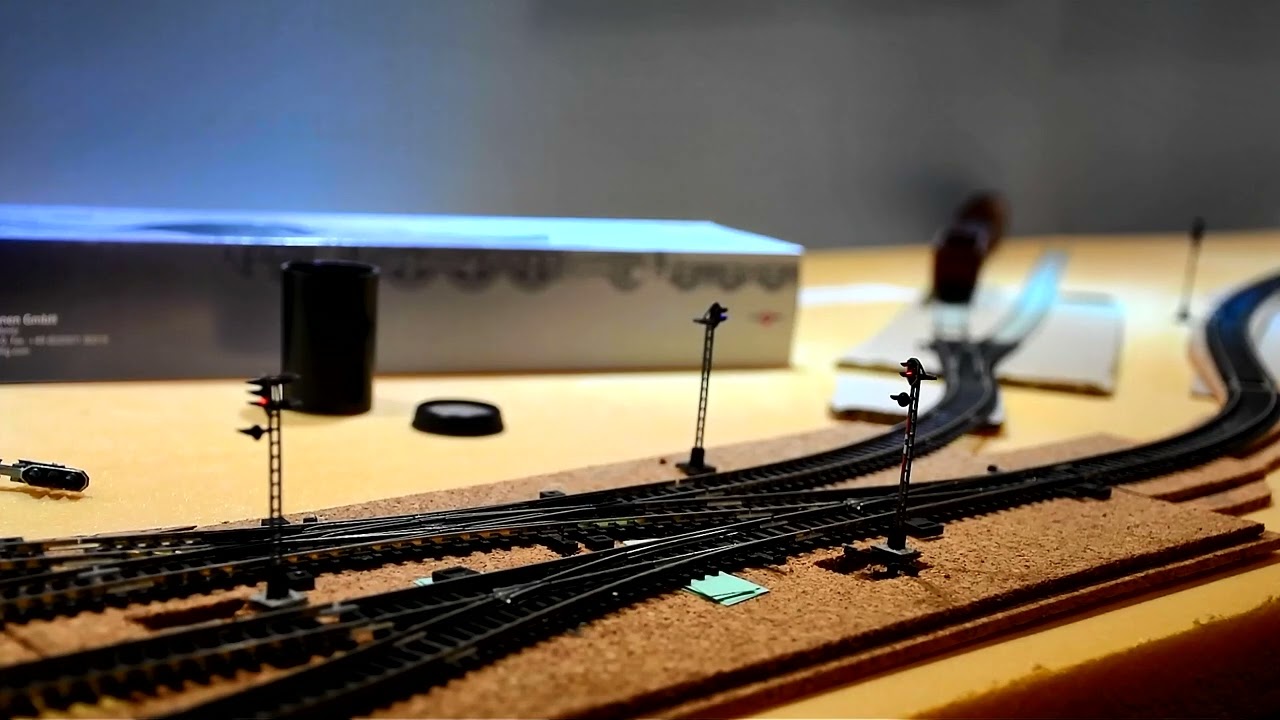 DCC jelzők telepítése digitális modellvasúton