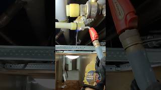 How to remove PEX fitting from a pipe #plumbing #plumber #apprentice #pex #plumbingtips