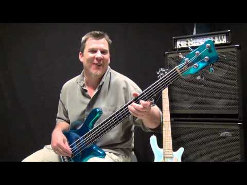 Warwick product specialist Andy Irvine -Demo- Robert Trujillo