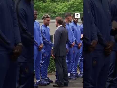 ​🇫🇷​ Emmanuel Macron a rendu visite aux Bleus #football #equipedefrance #mbappe
