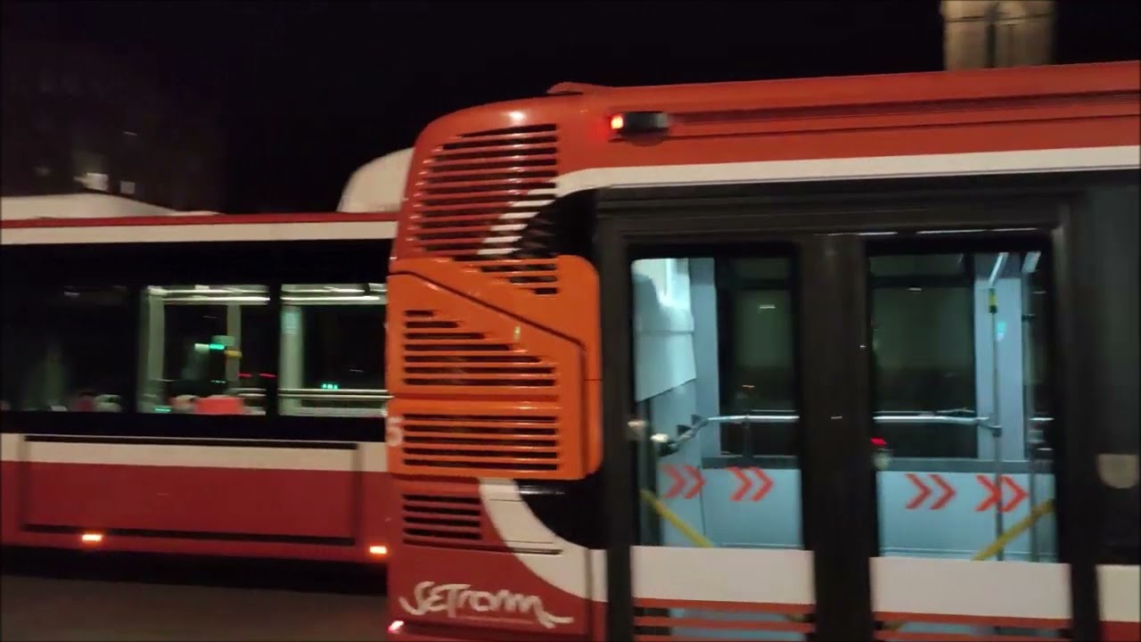 Passages de bus et de tram sur le réseau SETRAM du Mans.