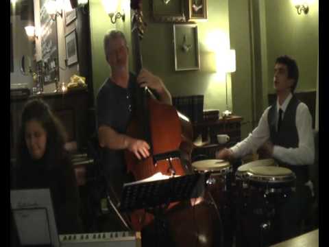 Marietta Veulens Latin Jazz Trio 01