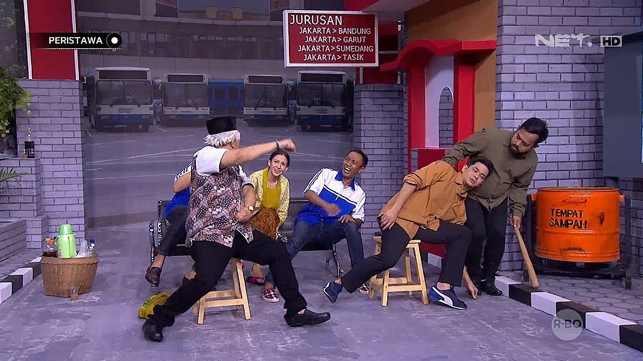 Kakek yang Pengen Banget Jadi Sopir Bus