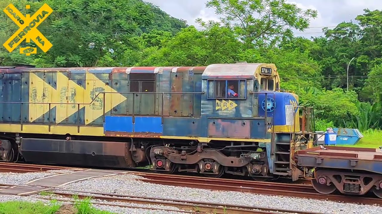 C30-7MP 3716 MRS logística com sua buzina Leslie RS37-2 manobrando em IPG Piaçaguera 