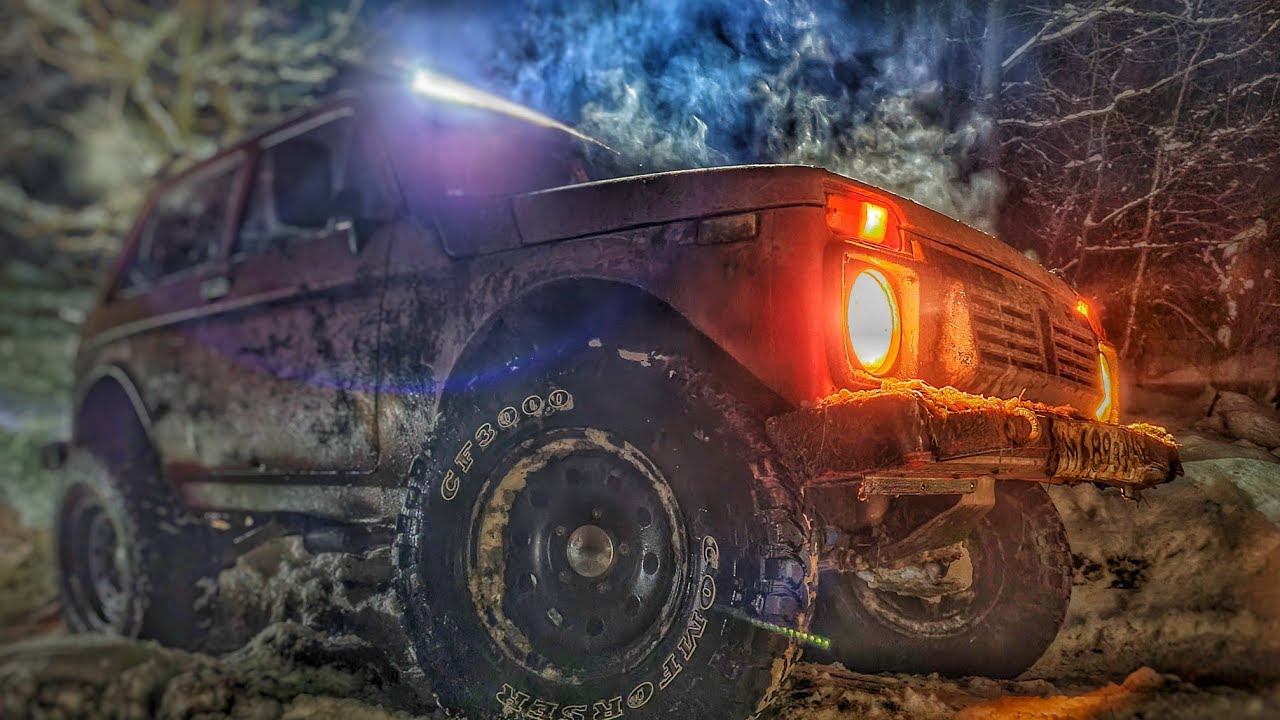 Как едут Нивы и Уаз по снегу и льду на грязевой резине. Safari 500 ...