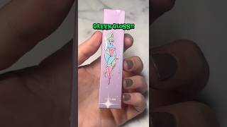 Green gloss?! #makeup #lipgloss #unboxing #makeupunboxing #indiemakeup