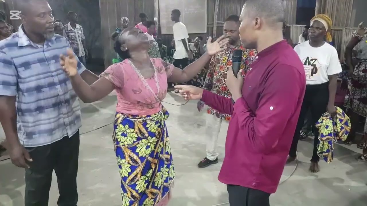 Ministère du Consolateur (MC ): regarde ce que  cet esprit voulait faire à la soeur !