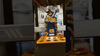 3D print materiall swap by hand while printing..I do this a lot its fun...