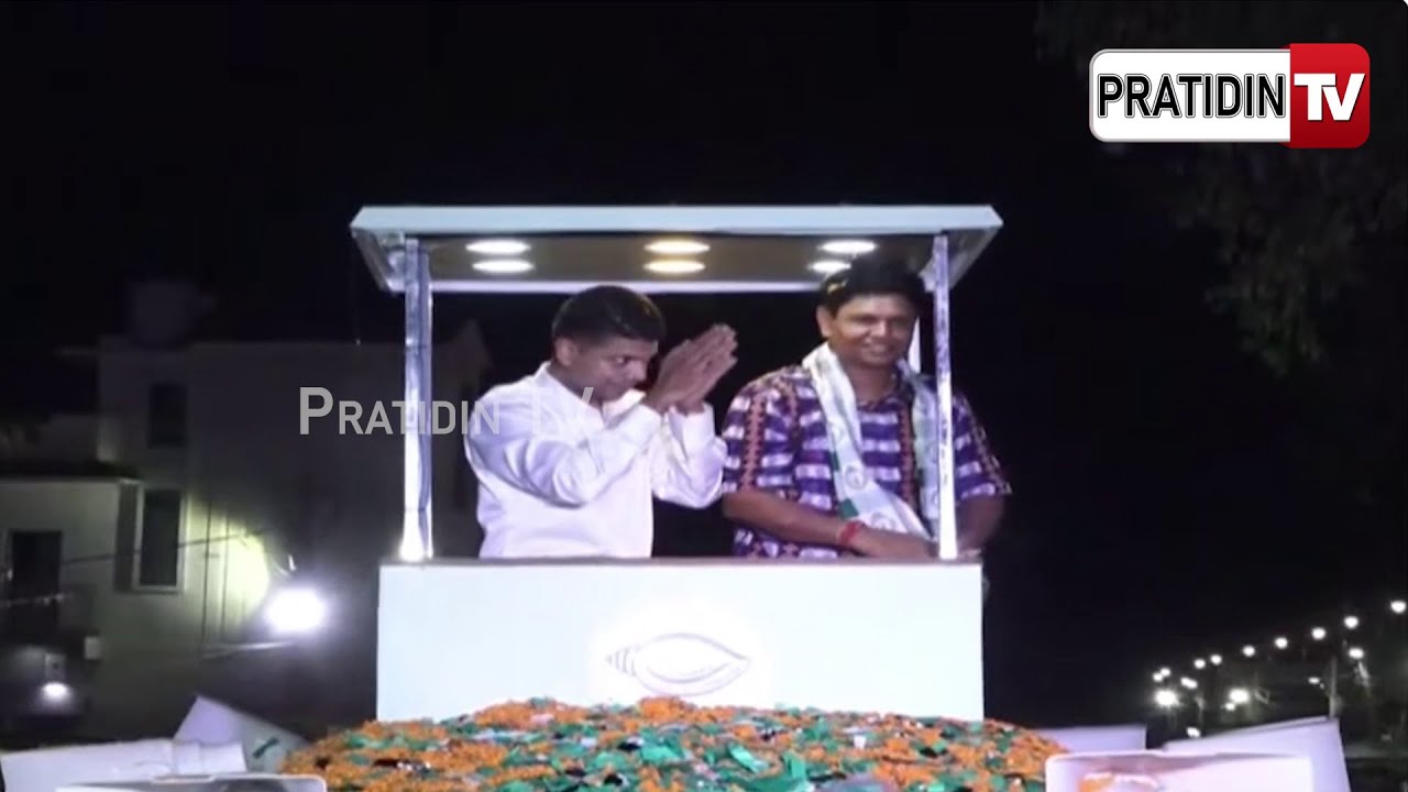 ବବି, କାର୍ତ୍ତିକ ଓ ରୋହିତଙ୍କୁ ସମ୍ବଲପୁର ରାସ୍ତାସାରା ହାତଟେକି ଆଶୀର୍ବାଦ ଦେଲେ ମା ମାନେ।Sambalpur constituency.
