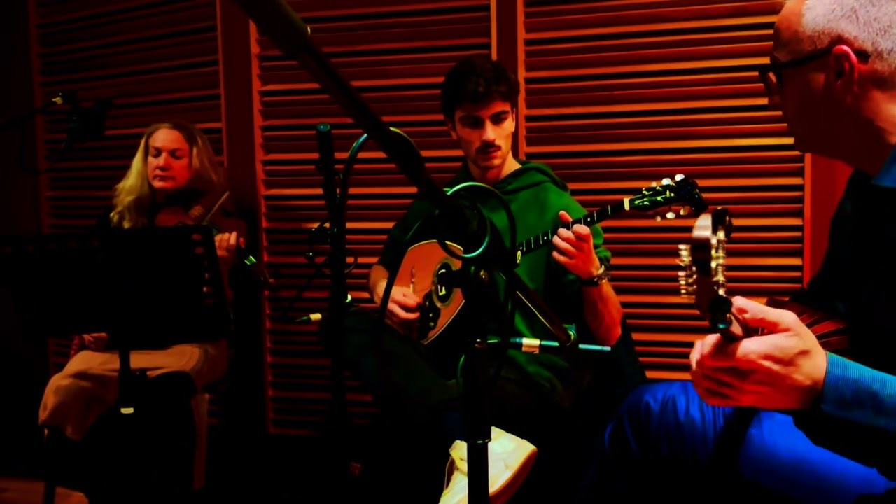 Η Μαρίτσα στο χαρέμι - Εστουδιαντίνα της Μελβούρνης 20.5.25 Studio Recording session