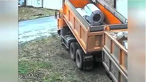 Fail Life-Epic Truck Unloading Fail 2016