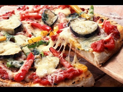 Видео рецепт Пицца с баклажанами и оливками