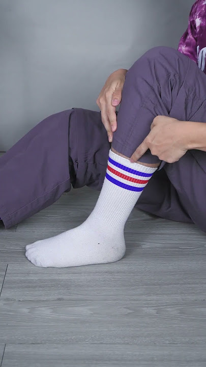 Cara Ngubah Kaos Kaki Panjang Jadi Kaos Kaki Ga Kelihatan No Show