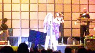 Ni̇l Karai̇brahi̇mgi̇l Konseri̇ Ben Buraya Çiplak Geldi̇m Ve Dans Şovu Bostanci Gösteri̇ Merkezi̇