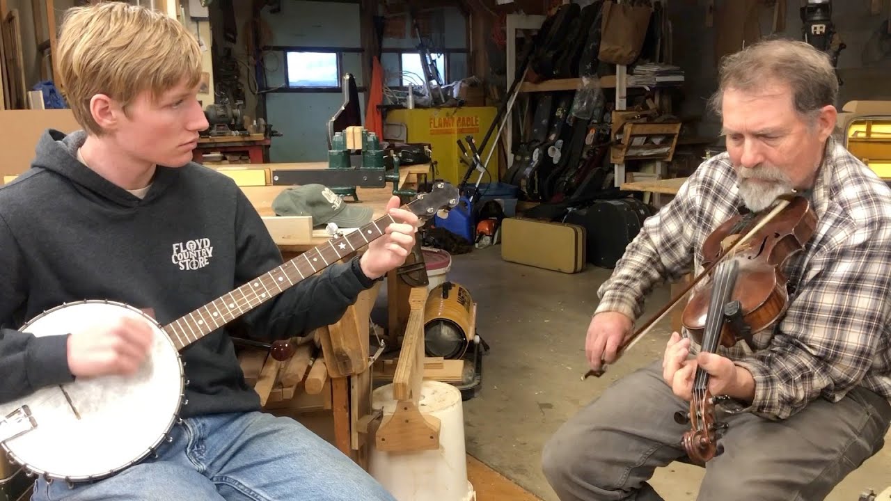 "Devil In the Woodpile" - Old-Time Fiddle & Banjo - Ben Kiser & Mac Traynham