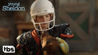 Young Sheldon: Sheldon’s New Fish Named Fish (Season 1 Episode 16 Clip) | TBS