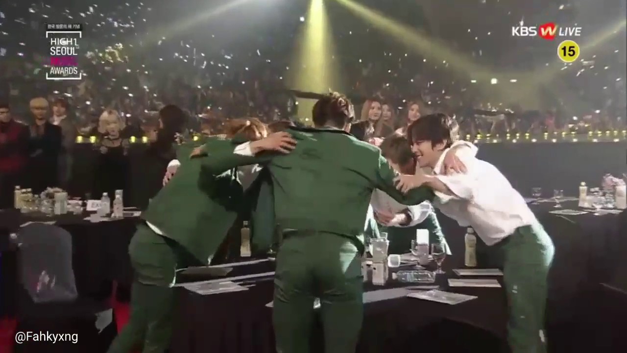 EXO - DAESANG AWARDS 2015 !!