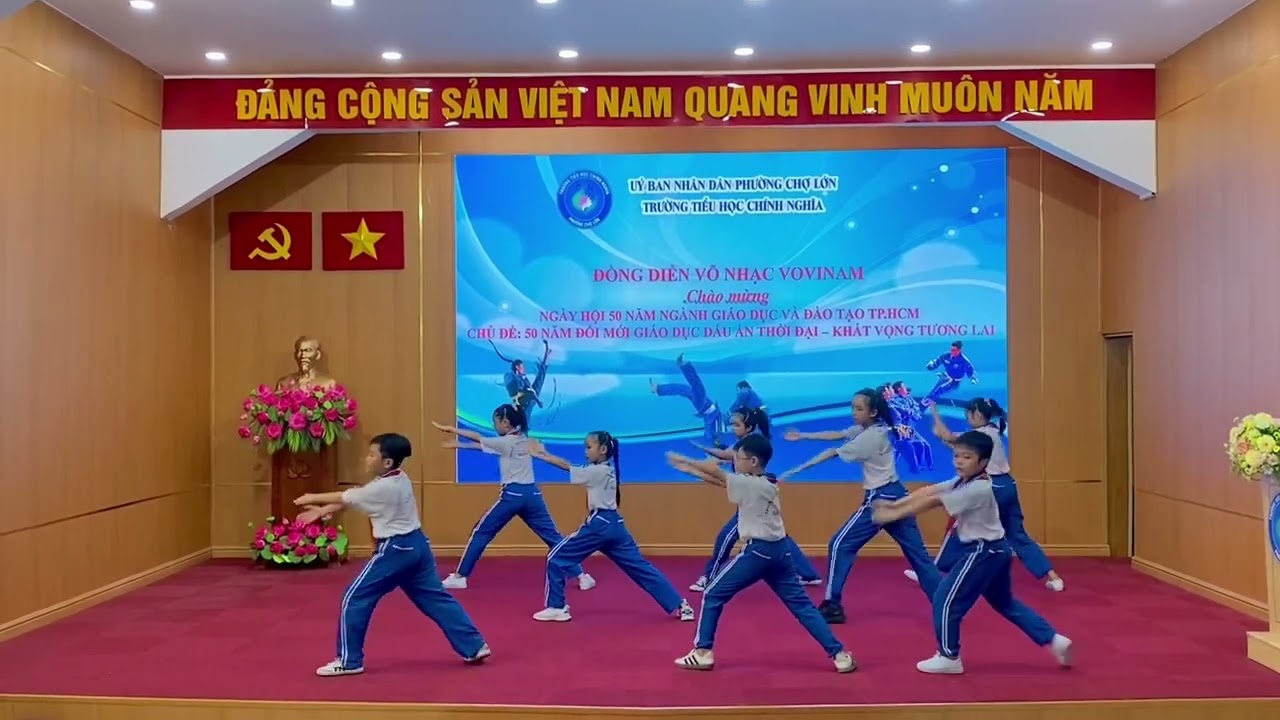 Võ nhạc Vovinam 1-Các em HS Trường TiH Chính Nghĩa với tinh thần chào đón @Ngayhoi50namnganhGD&ĐT