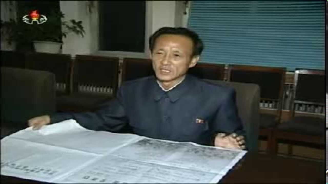 North Korean Citizen over Jang Song Thaek Case (1)