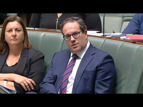 Labor MP gives 'pathetic' response after fallen war hero’s parents were snubbed