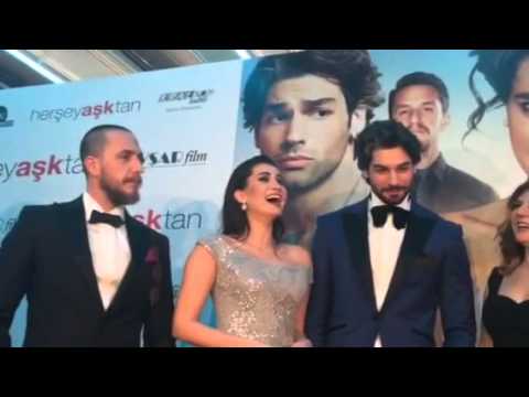 Her Şey Aşktan filminin galası yapıldı! Hande Doğandemir göz kamaştırdı!