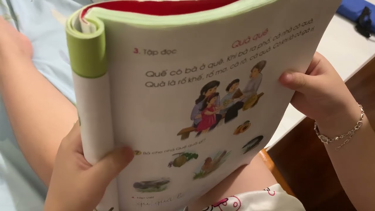 Hân đọc bài khi còn đang học mẫu giáo tháng 10 /2025