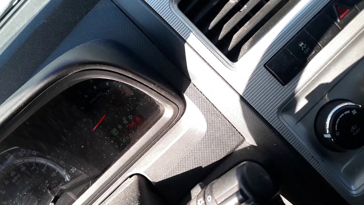 2010 Dodge Journey Startup clicks- no start - YouTube