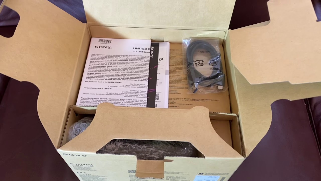 Sony FX3 - Unboxing - YouTube