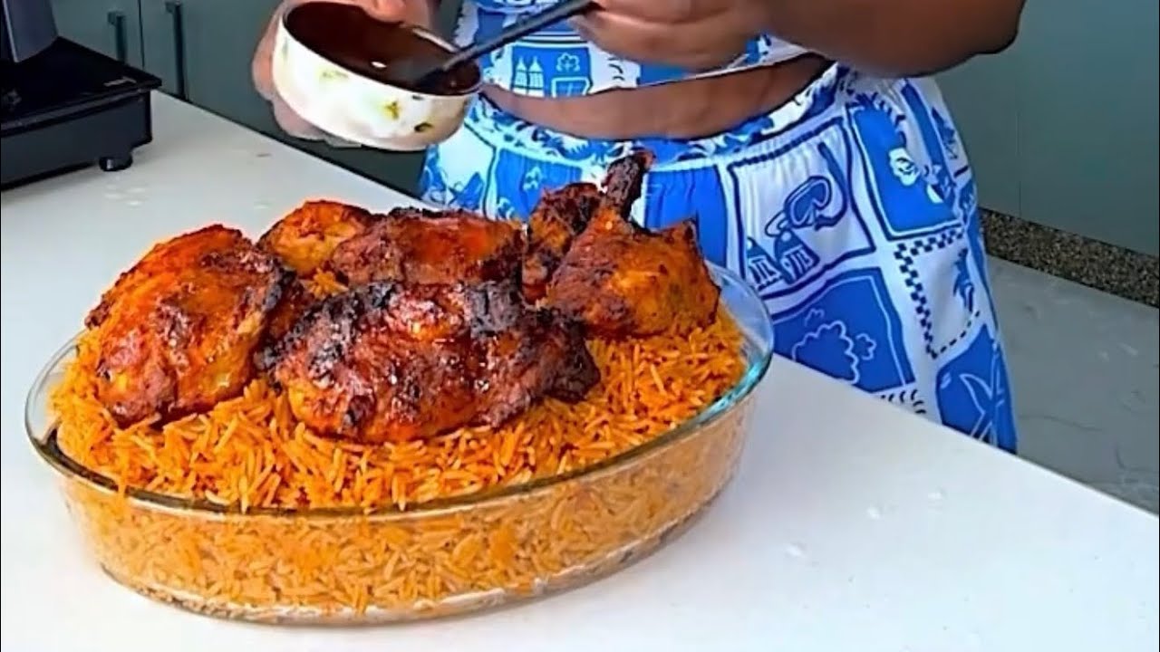 How to cook weekend jollof rice for friends and family
