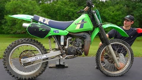 Seller Said This 2-Stroke Dirt Bike Won't Run. Saved From The Scrapyard