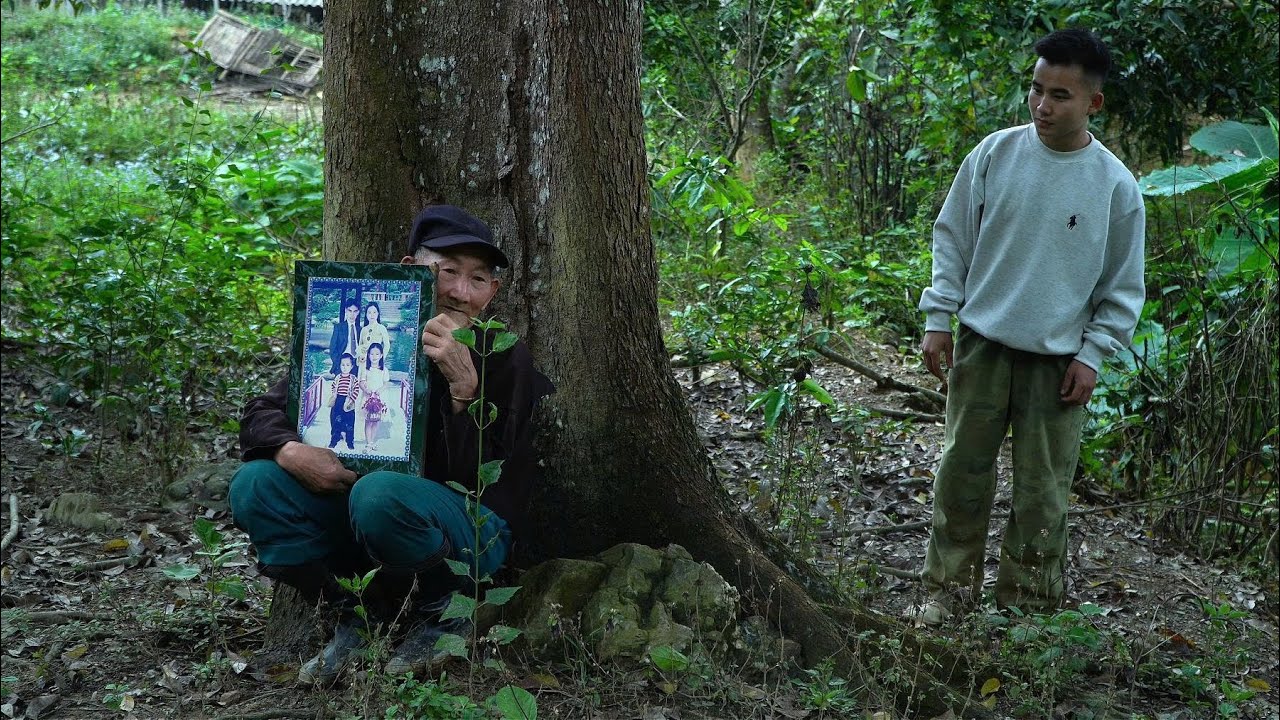 Ужасающая тайна старика, которому я помог в лесу.