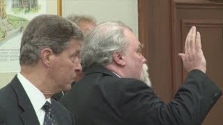 Noon: Beasley takes stand in own defense