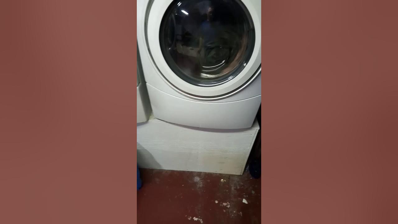 Cleaning my bed sheets with ammonia YouTube