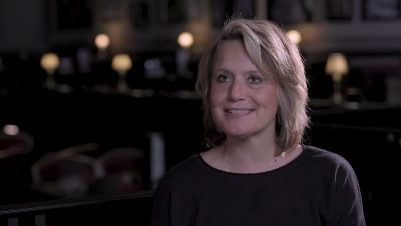 The Omnibus Show E011 Artist Anna Afshar on Painting, Art, Travel, and More The Omnibus Show E011 Artist Anna Afshar on Painting, Art, Travel, and More