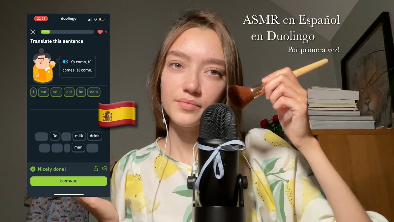 ASMR Trying Spanish on Duolingo for the First Time| ASMR en Español 🇪🇸| Clicky Whispers+Mic Brushing