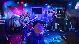 Pour Some Sugar On Me - Def Leppard - Singing Drummer Cover