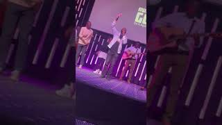 Racheal T Leads Sunday Worship with Choir | A Powerful Morning of Praise at the Pulpit 🎶