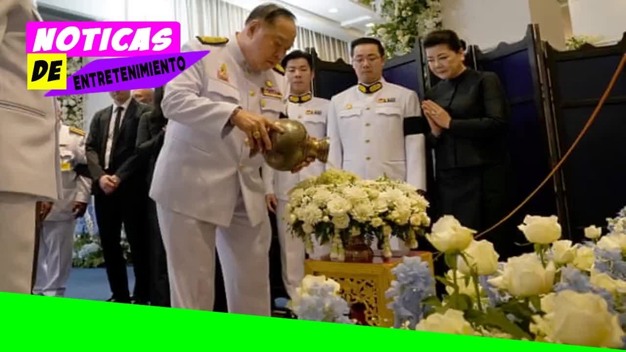 Hundreds attend Leicester City FC owner's funeral in Bangkok - YouTube